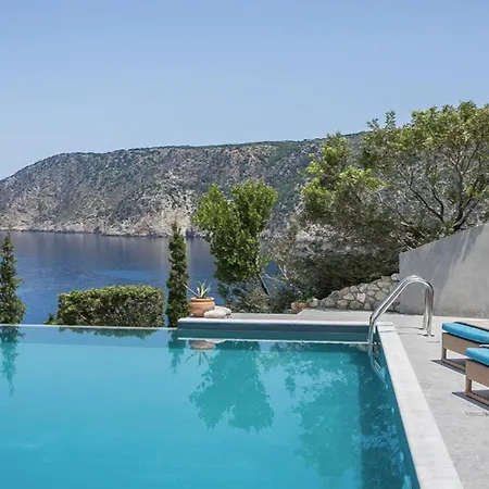 Villa Remarkable Kefalonia Yu Kanda 3 Bedrooms Seafornt Spectacular Sea Views Private Outdoor Pool Assos