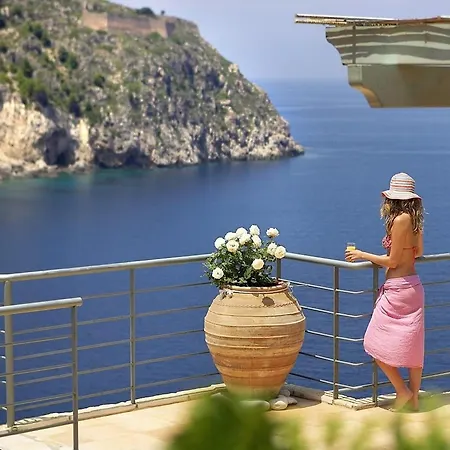 Remarkable Kefalonia Yu Kanda 3 Bedrooms Seafront Vila Asos