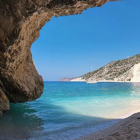 Remarkable Kefalonia Yu Kanda 3 Bedrooms Seafront *
